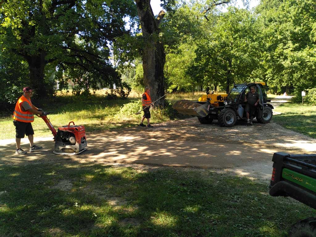 Réfection des chemins pédestres au Parc des Evaux